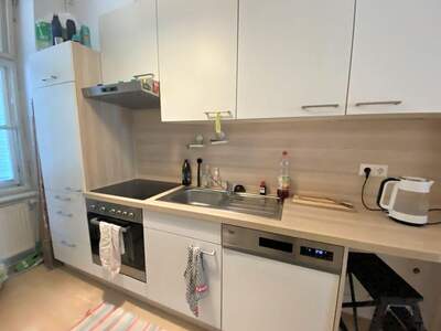 Altbauwohnung mit Balkon kaufen in 8020 Graz (Bild 5)