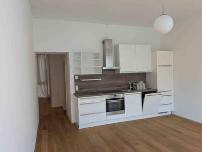Altbauwohnung mit Balkon kaufen in 1200 Wien (Bild 2)