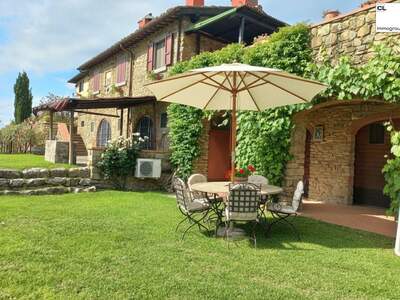 Haus kaufen in 50066 Reggello (Bild 2)