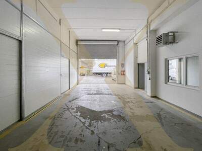 Halle / Lager / Produktion mieten in 4030 Linz