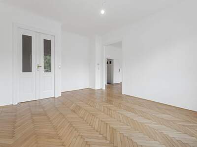 Altbauwohnung kaufen in 1130 Wien (Bild 2)