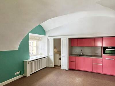 Altbauwohnung mit Balkon mieten in 6370 Kitzbühel (Bild 2)