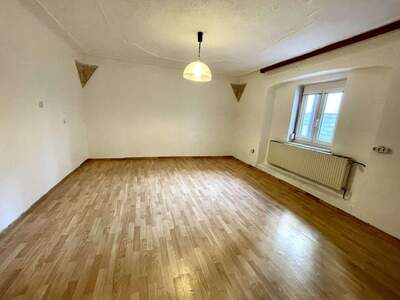Altbauwohnung mieten in 8020 Graz (Bild 1)