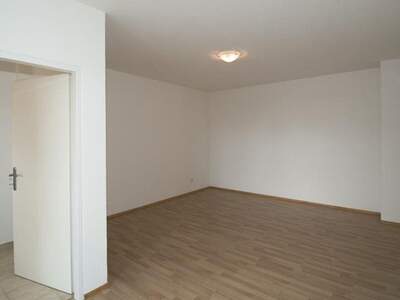 Wohnung mit Balkon mieten in 4910 Ried (Bild 3)