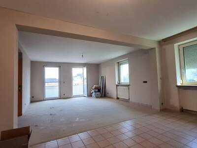 Office / Business mieten in 4871 Oberösterreich