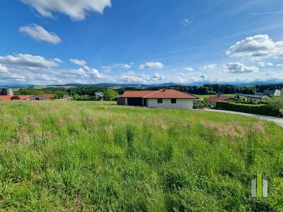 Grundstück kaufen in 5165 Berndorf