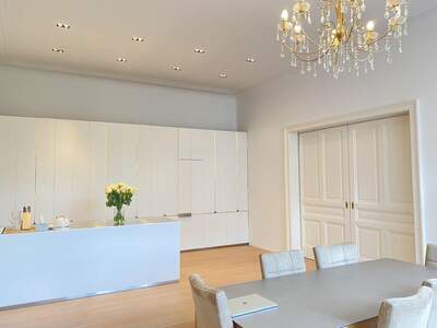 Wohnung mit Balkon kaufen in 1040 Wien (Bild 2)