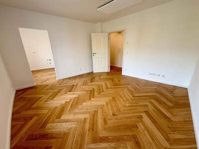 Altbauwohnung kaufen in 1160 Wien (Bild 2)