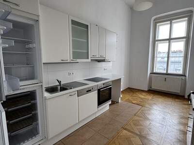 Altbauwohnung mit Balkon mieten in 8010 Graz (Bild 4)