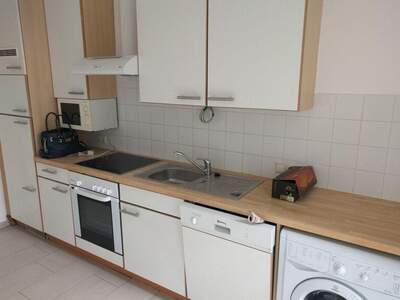 Altbauwohnung mit Balkon mieten in 8010 Graz (Bild 4)