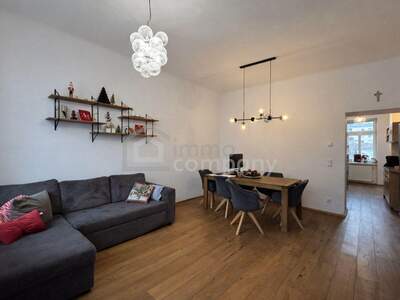 Altbauwohnung mit Balkon kaufen in 1030 Wien (Bild 1)