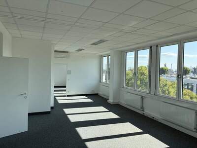 Gewerbeobjekt mieten in 2320 Schwechat
