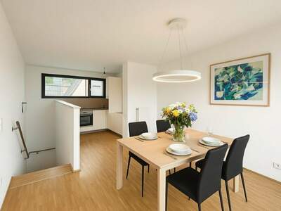 Altbauwohnung mit Balkon kaufen in 8051 Graz (Bild 3)