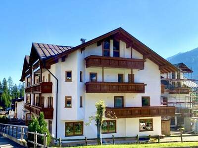 Gewerbeobjekt kaufen in 38054 San Martino di Castrozza (Bild 1)