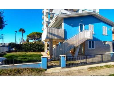 Haus kaufen in 30020 Bibione (Bild 1)