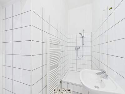 Altbauwohnung mit Balkon kaufen in 9500 Villach (Bild 4)