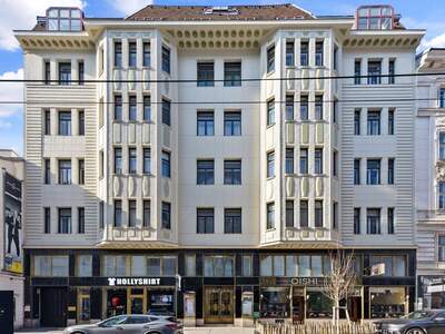 Altbauwohnung mit Balkon kaufen in 1090 Wien