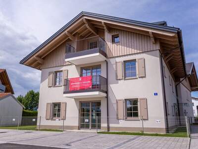 Wohnung mit Balkon kaufen in 83416 Saaldorf (Bild 1)