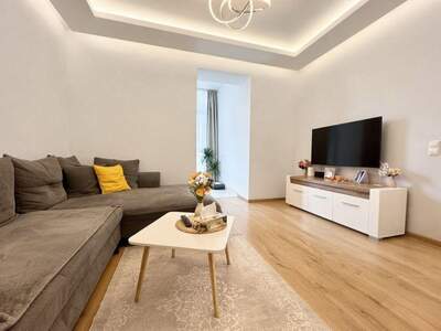 Altbauwohnung kaufen in 8020 Graz (Bild 2)