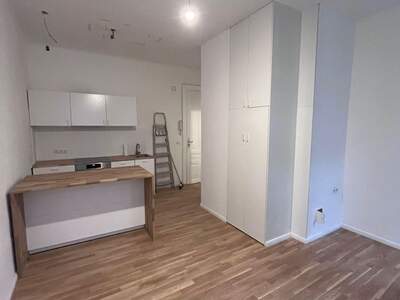 Altbauwohnung kaufen in 1150 Wien (Bild 1)