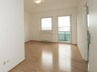 Wohnung mit Balkon mieten in 4910 Ried (Bild 1)