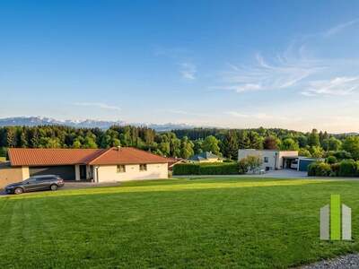 Grundstück kaufen in 5165 Berndorf