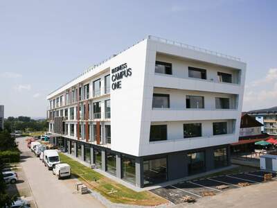 Gewerbeobjekt mieten in 4232 Hagenberg