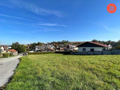 Grundstück kaufen in 4072 Straßham