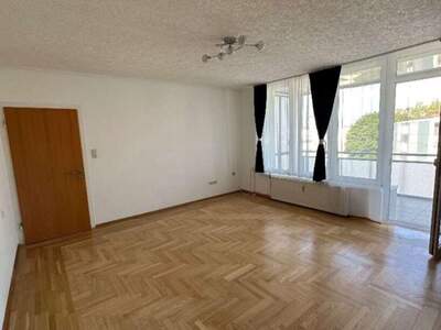 Wohnung mit Balkon kaufen in 4600 Wels (Bild 3)