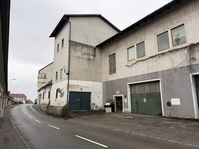 Gewerbeobjekt kaufen in 3491 Straß