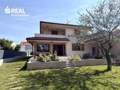 Haus kaufen in 7100 Neusiedl (Bild 1)