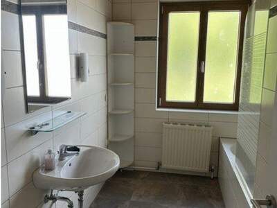 Mehrfamilienhaus kaufen in 4212 Neumarkt (Bild 2)
