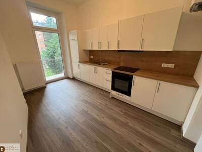 Altbauwohnung mit Balkon mieten in 8010 Graz (Bild 3)