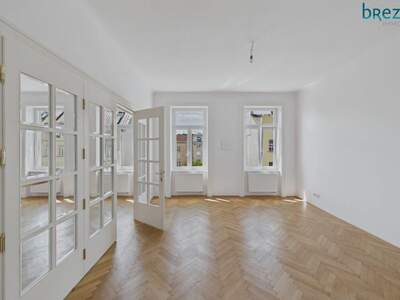 Altbauwohnung mit Balkon mieten in 1090 Wien (Bild 1)