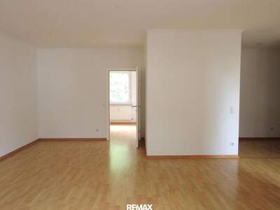 Wohnung mit Balkon kaufen (Bild 4)