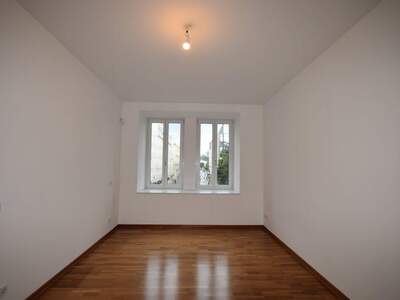 Altbauwohnung mit Balkon mieten in 5020 Salzburg (Bild 3)