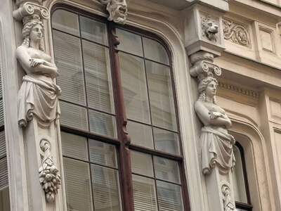 Altbauwohnung kaufen in 1090 Wien (Bild 1)