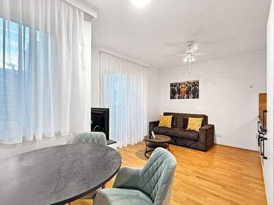 Wohnung mit Balkon kaufen in 1100 Wien (Bild 2)