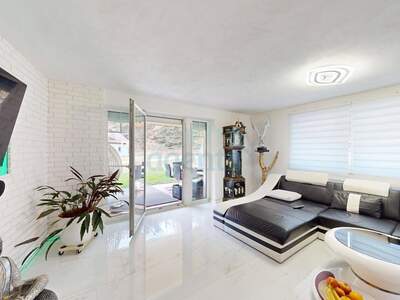 Wohnung kaufen in 6154 Schmirn