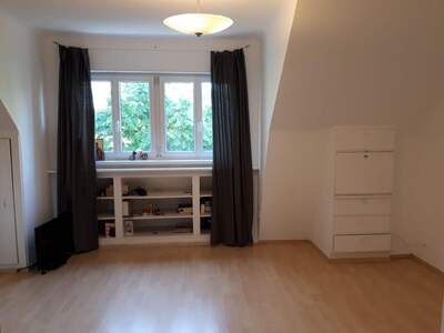Altbauwohnung mieten in 1130 Wien (Bild 2)