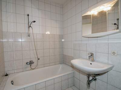 Wohnung mit Balkon mieten in 4910 Ried (Bild 5)