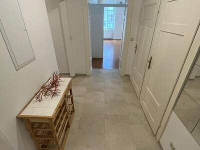 Altbauwohnung mieten in 8010 Graz (Bild 2)