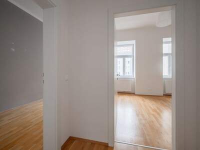 Altbauwohnung mit Balkon kaufen in 1070 Wien (Bild 5)