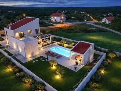 Haus mit Garten kaufen in 23235 Poljica (Bild 3)