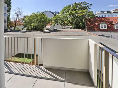 Wohnung mit Balkon kaufen in 1140 Wien (Bild 2)
