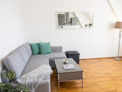 Altbauwohnung kaufen in 1040 Wien (Bild 2)