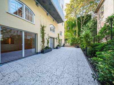 Altbauwohnung mit Balkon kaufen in 1040 Wien (Bild 4)