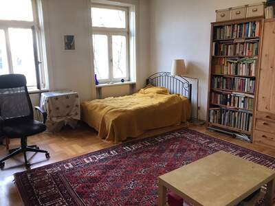 Altbauwohnung mit Balkon mieten in 1020 Wien (Bild 1)