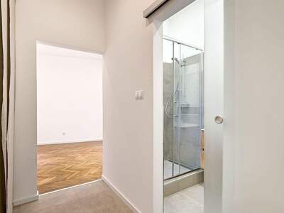 Altbauwohnung kaufen in 1020 Wien (Bild 1)