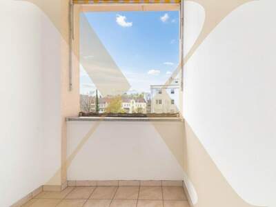 Altbauwohnung mit Balkon mieten in 4020 Linz